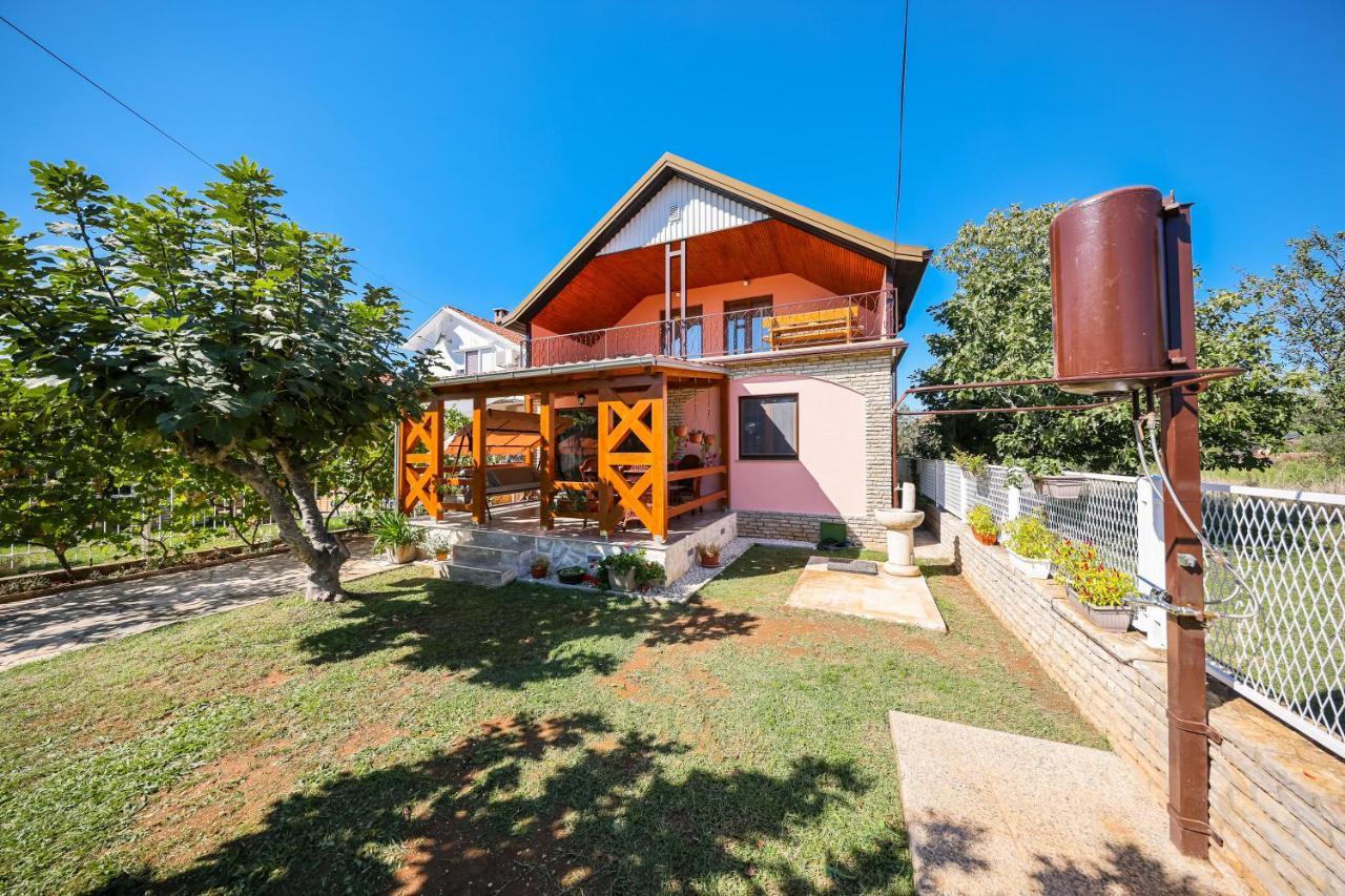 Apartment Ruza Sukosan Exterior photo