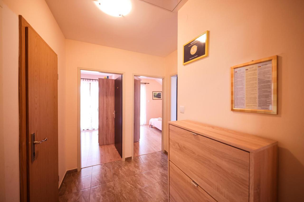 Apartment Ruza Sukosan Exterior photo