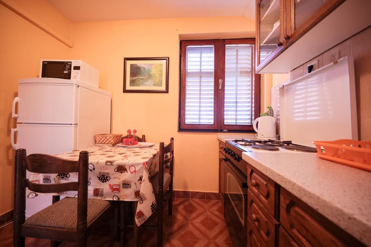 Apartment Ruza Sukosan Exterior photo